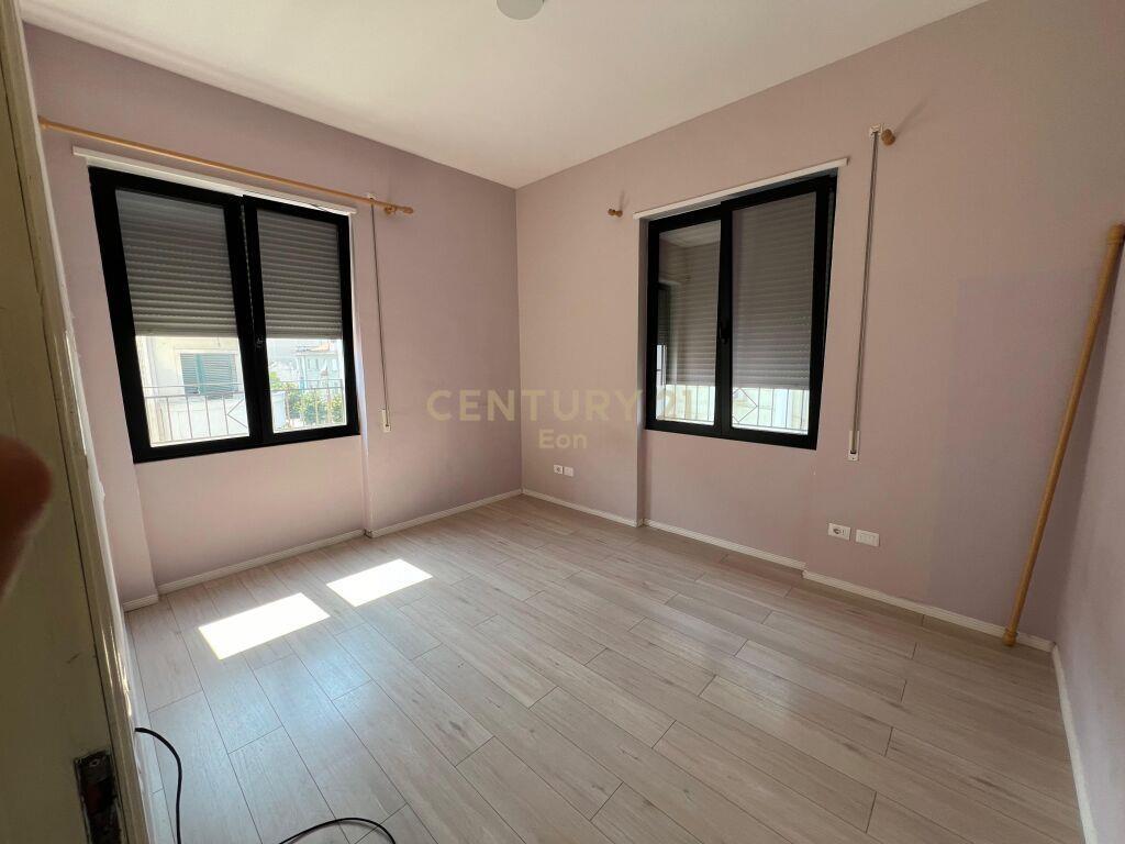 SHITET APARTAMENT NE ZEMER TE DURRESIT!