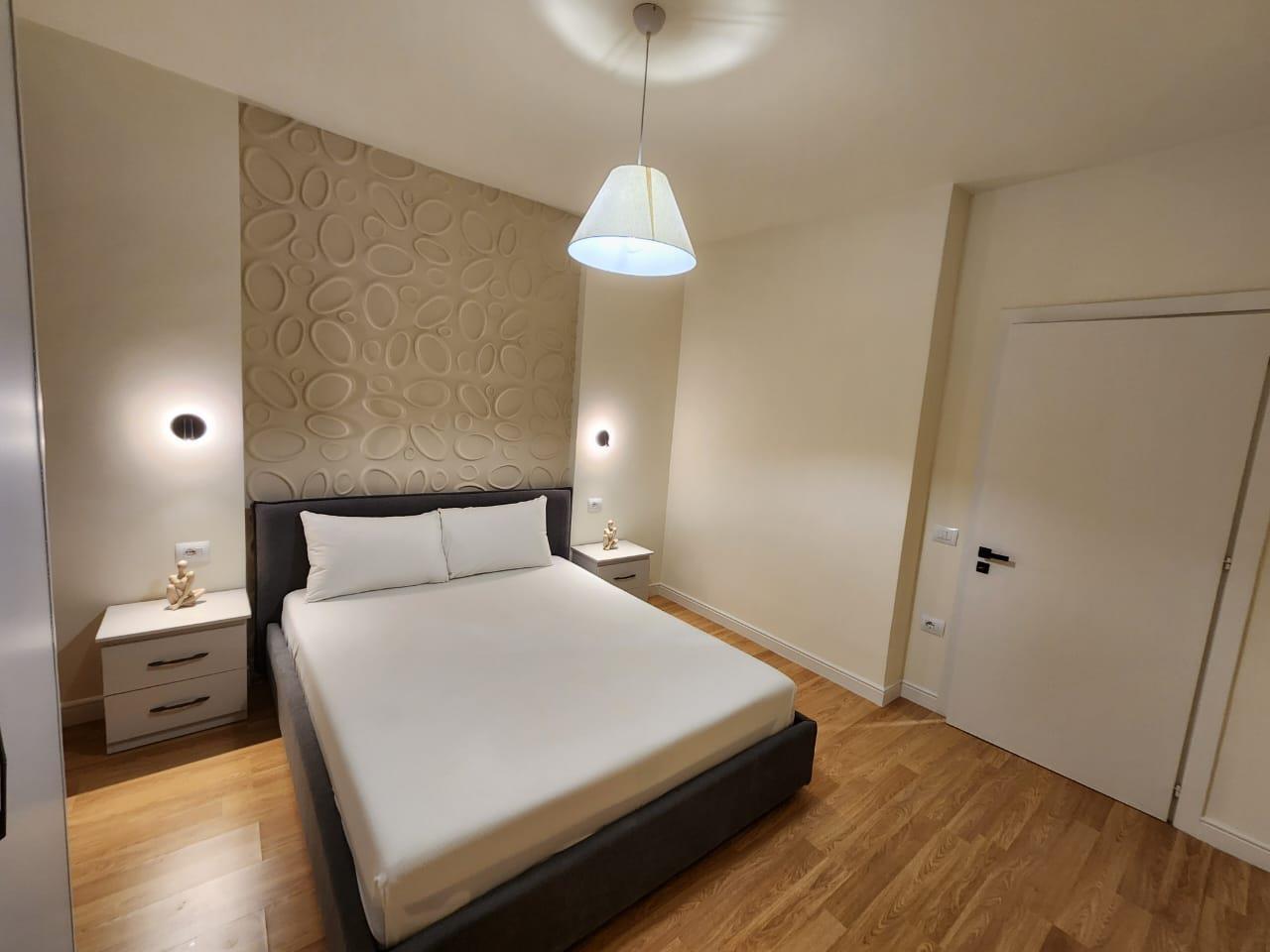 Shitet Apartamenti 1+1/ Plazh