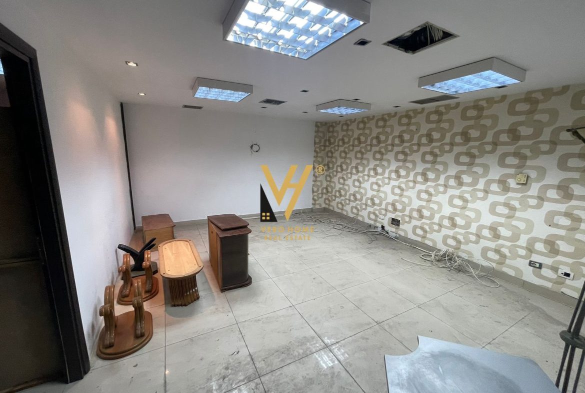 AMBIENT 700 M2 TE ISH BLLOKU 5.000 EURO