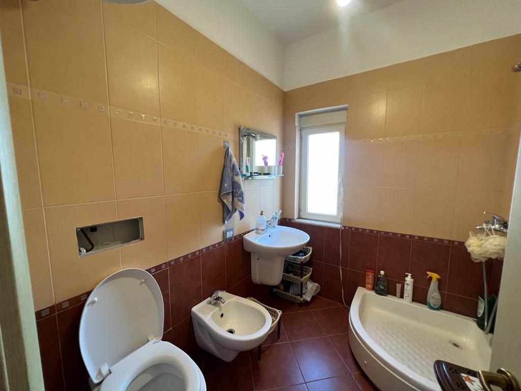 QERA,APARTAMENT 2+1,DURRES