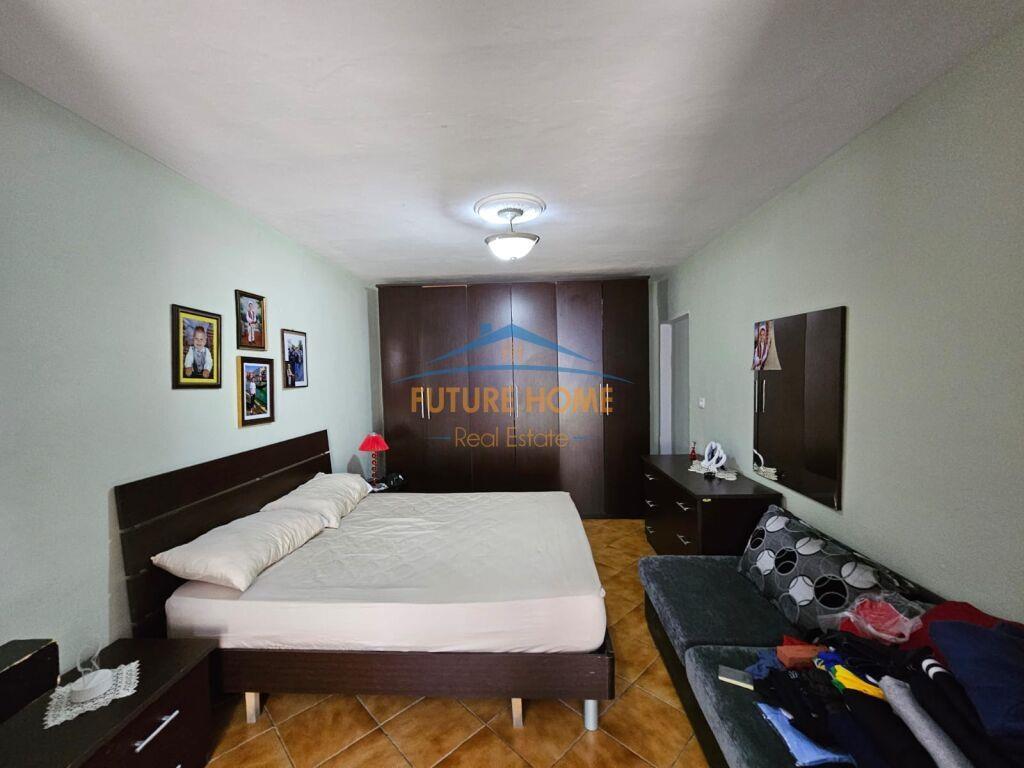 Apartament 2+1, per Qira, Rr. “Muhamed Gjollesha”,