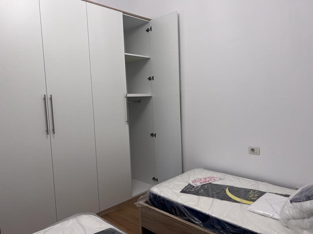 Apartament me Qera