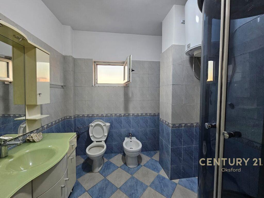 JAPIM ME QIRA APARTAMENT 2+1 PRANE 21 DHJETORIT!