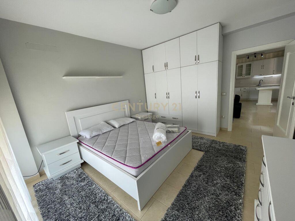 APARTAMENT 2+1 ME QIRA PRANE LION PARK, TIRANE!