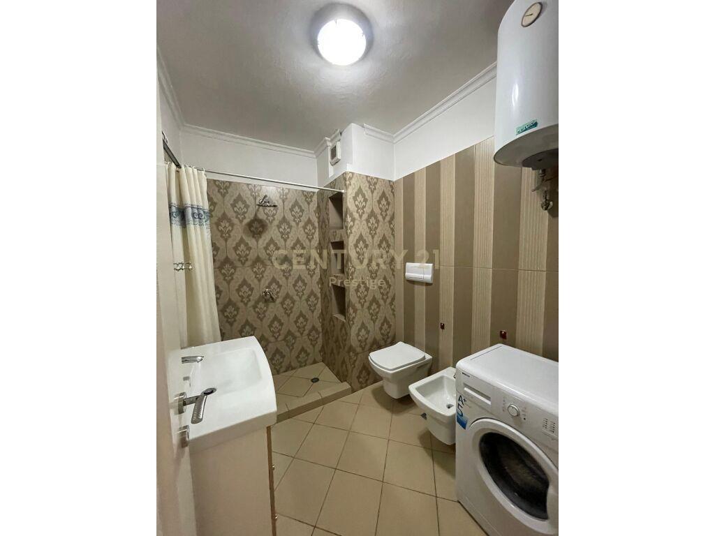 APARTAMENT 2+1 ME QIRA PRANE LION PARK, TIRANE!
