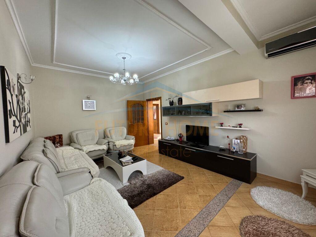 Shitet, Vilë 2 Katëshe, Plazh, Durrës