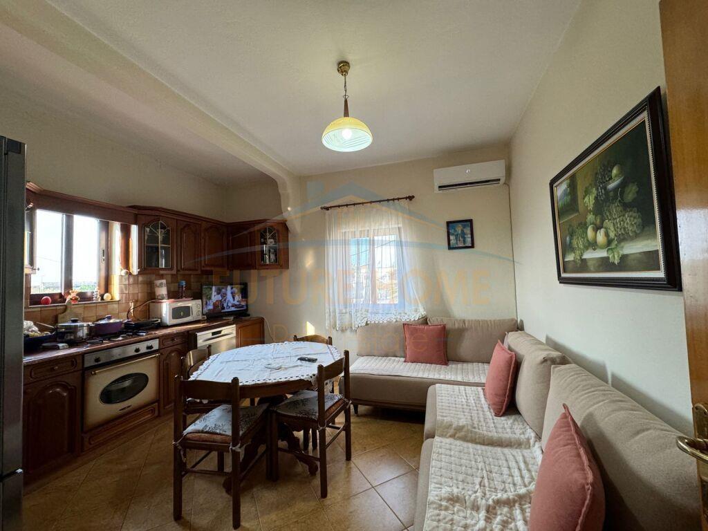 Shitet, Vilë 2 Katëshe, Plazh, Durrës