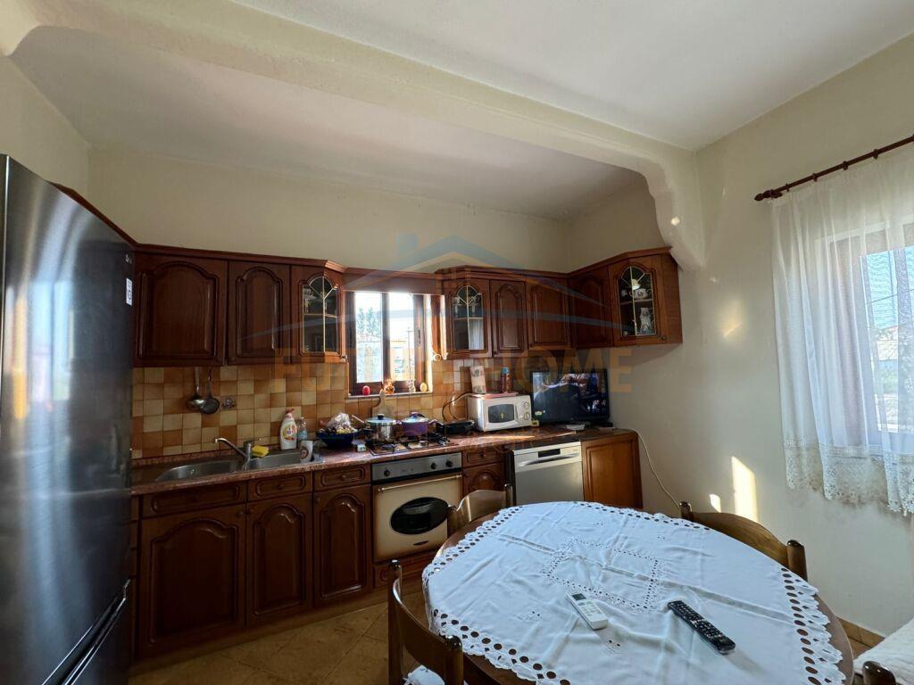 Shitet, Vilë 2 Katëshe, Plazh, Durrës