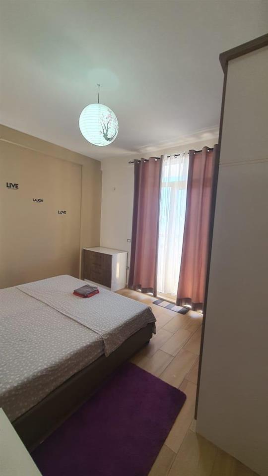 Jepet me qera apartament 2+1 i mobiluar