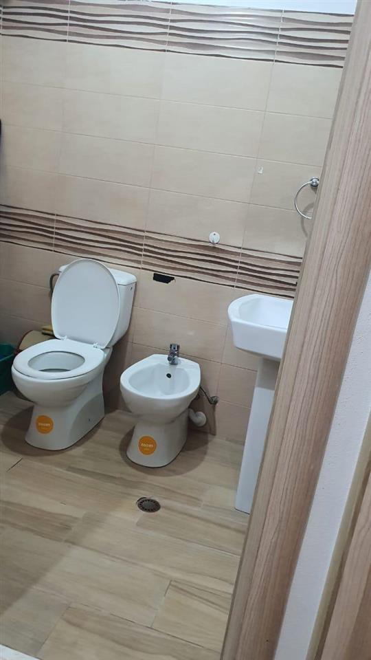 Jepet me qera apartament 2+1 i mobiluar