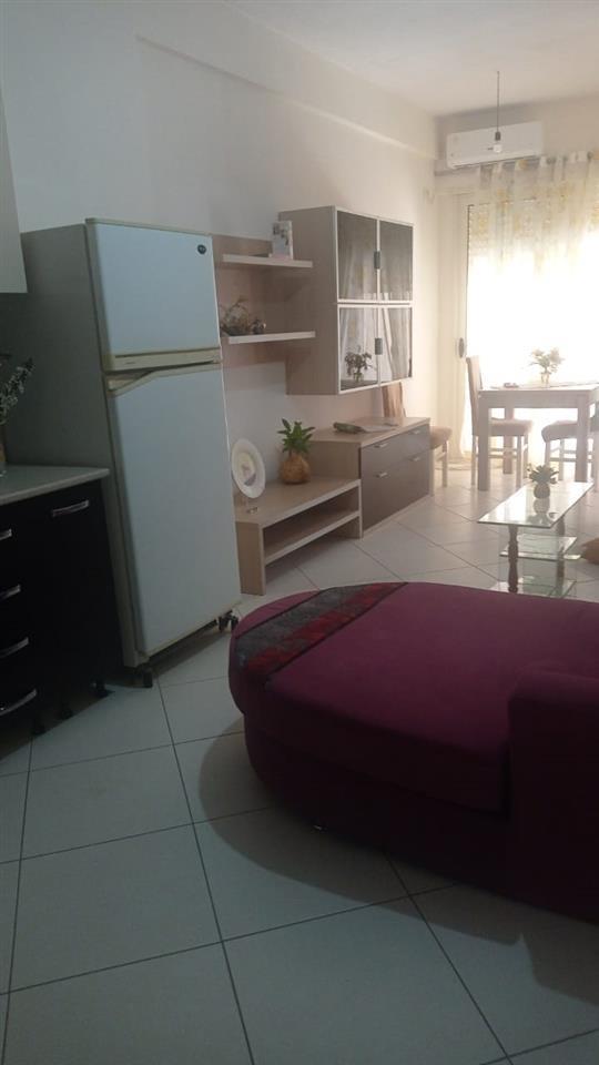 APARTAMENT PËR QERA 2+1 NË SKELE/Apartment for rent Vlora