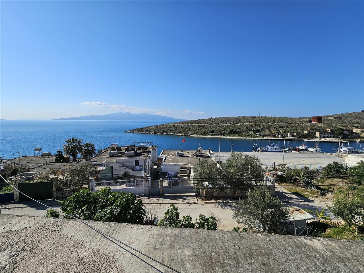 Shitet shtepi 1 kat me truall prane detit ne Sarande