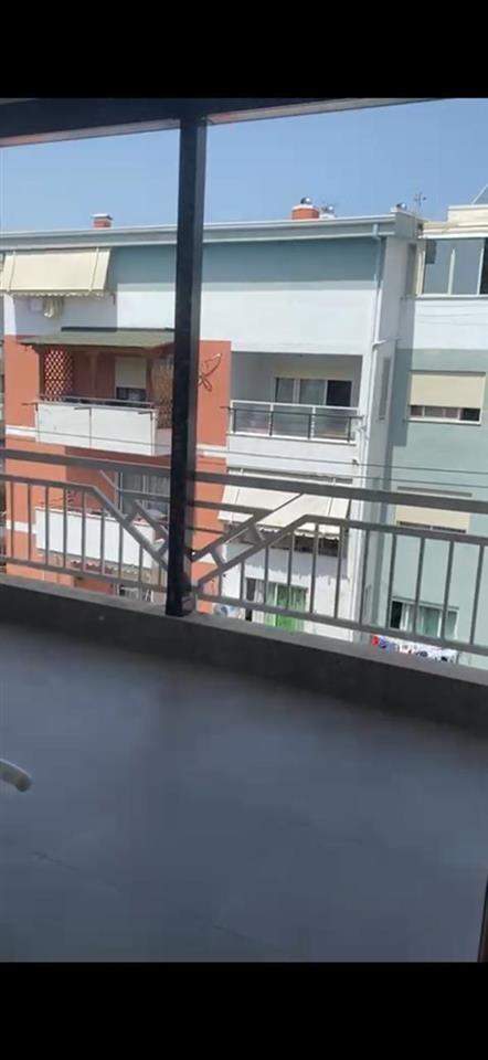 Apartament 3+1+post parkimi per qira ne Fresk