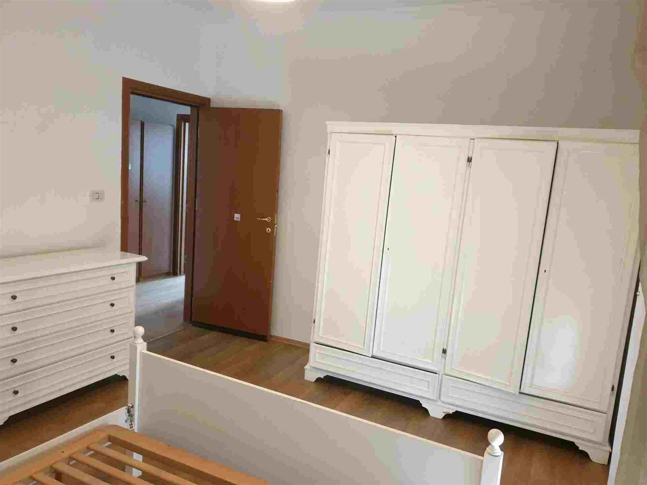 Apartment 2+1+2 me qera ne Bllok