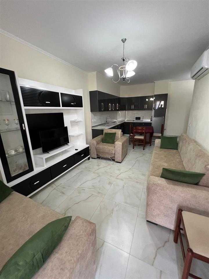 Super 1+1 ne shitje ne Qerret me pamje deti