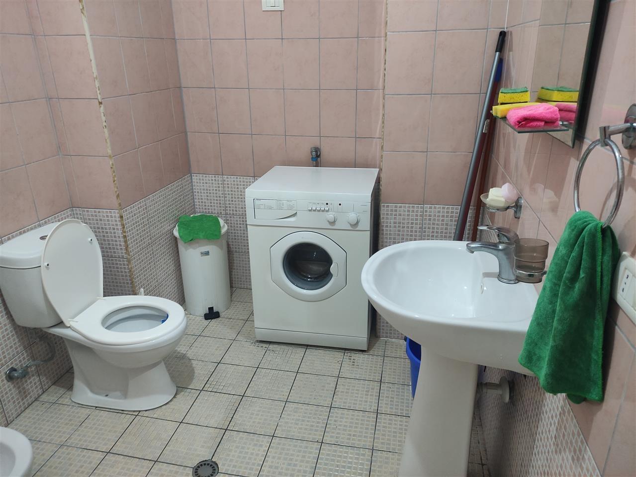 Shitet apartament 1+1 – pallatet AZA Electronics