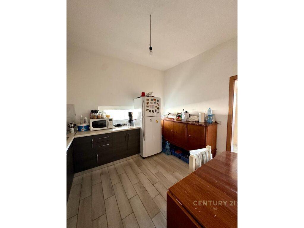 Shesim apartament 2+1+2 tualete tek Kopshti Botanik!