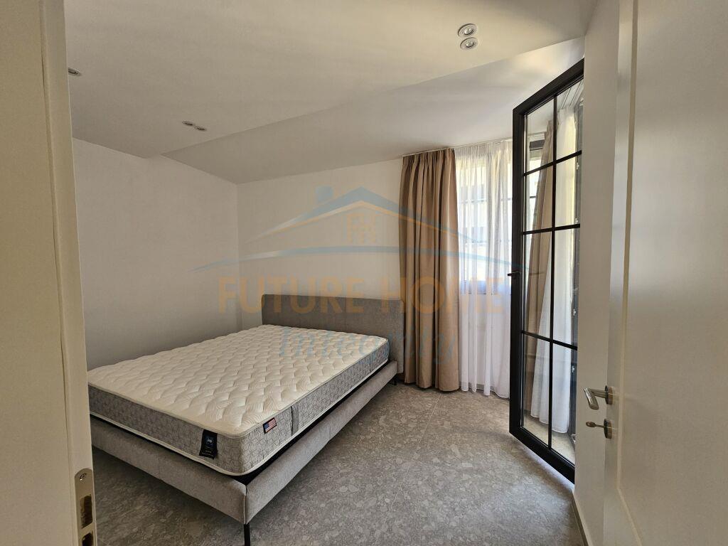 Qera, Apartament 2+1, Blloku, Tiranë.