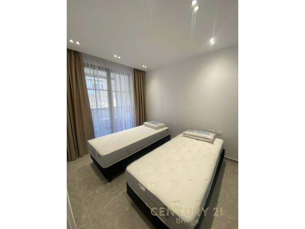 Qira Apartament 2+1+1 Sheshi Wilson 950 €