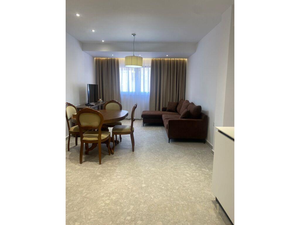 Qira Apartament 2+1+1 Sheshi Wilson 950 €