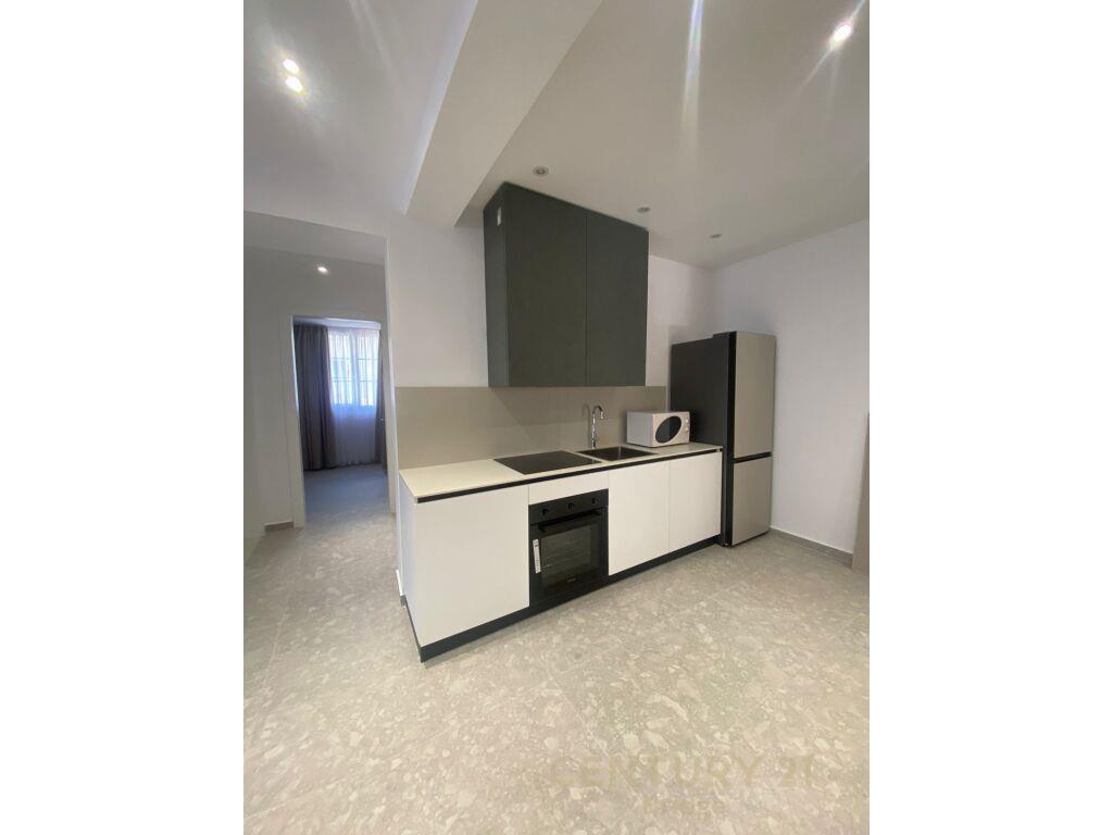 Qira Apartament 2+1+1 Sheshi Wilson 950 €