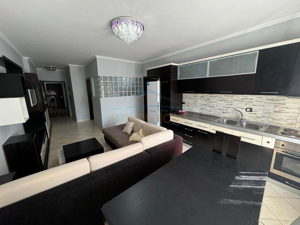 Qira, Apartament 2+1, Sheshi Wilson, Tirane