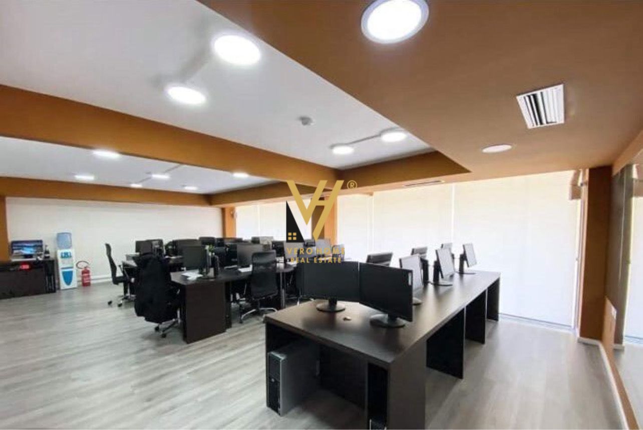 JEPET AMBIENT 200 M2 ME QERA NE BLLOK 3.000 EURO