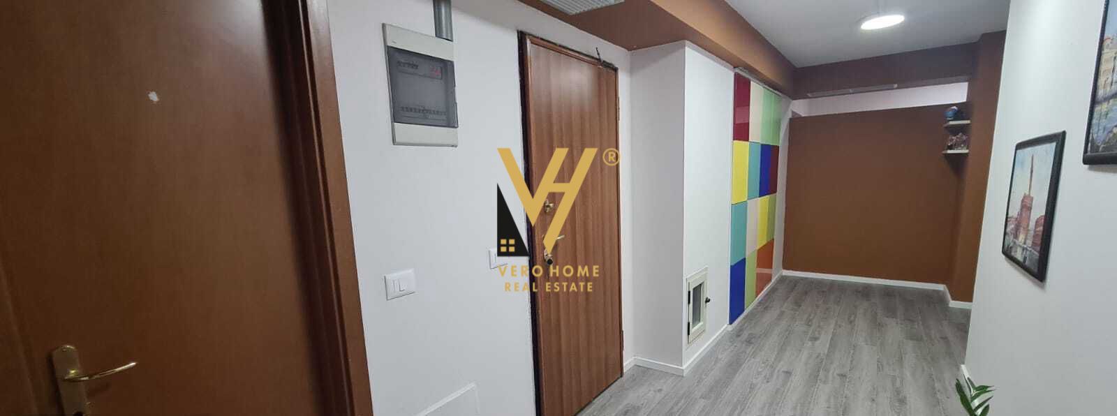 JEPET AMBIENT 200 M2 ME QERA NE BLLOK 3.000 EURO