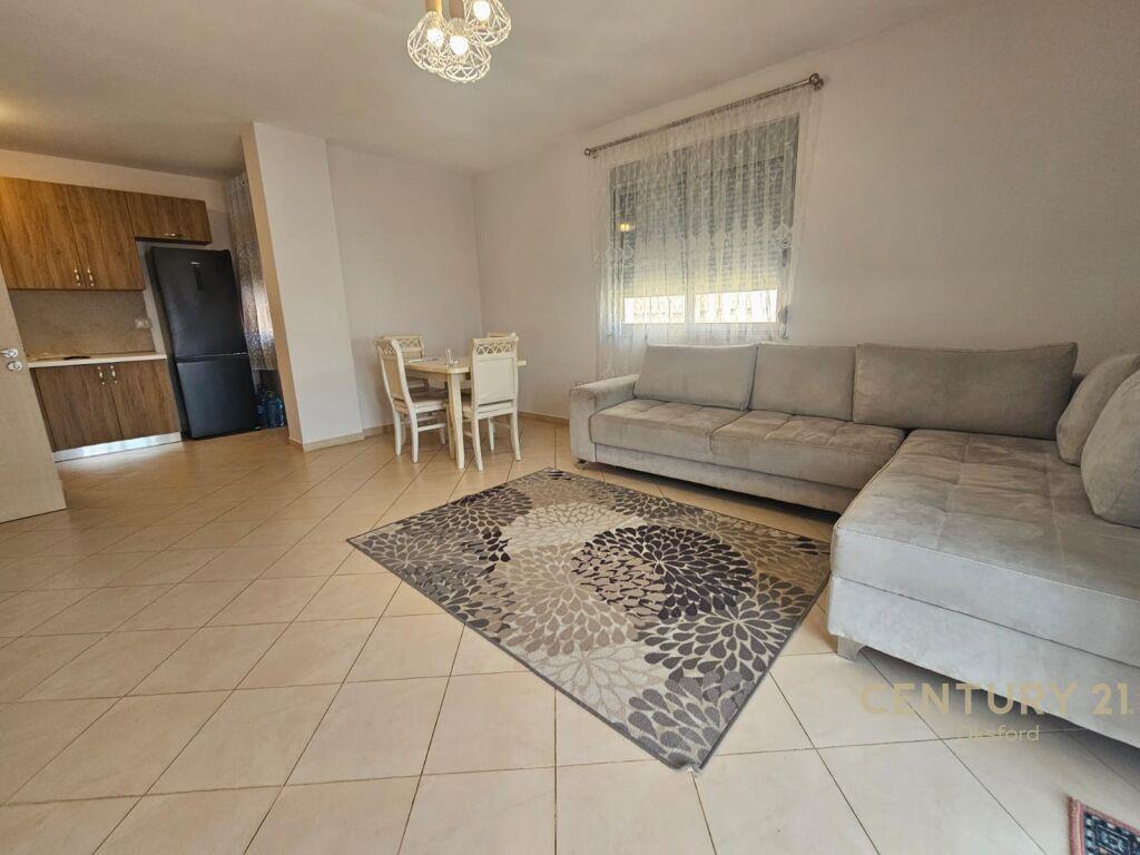 Qira Apartament 2+1+2 Liqeni i Thatë €650