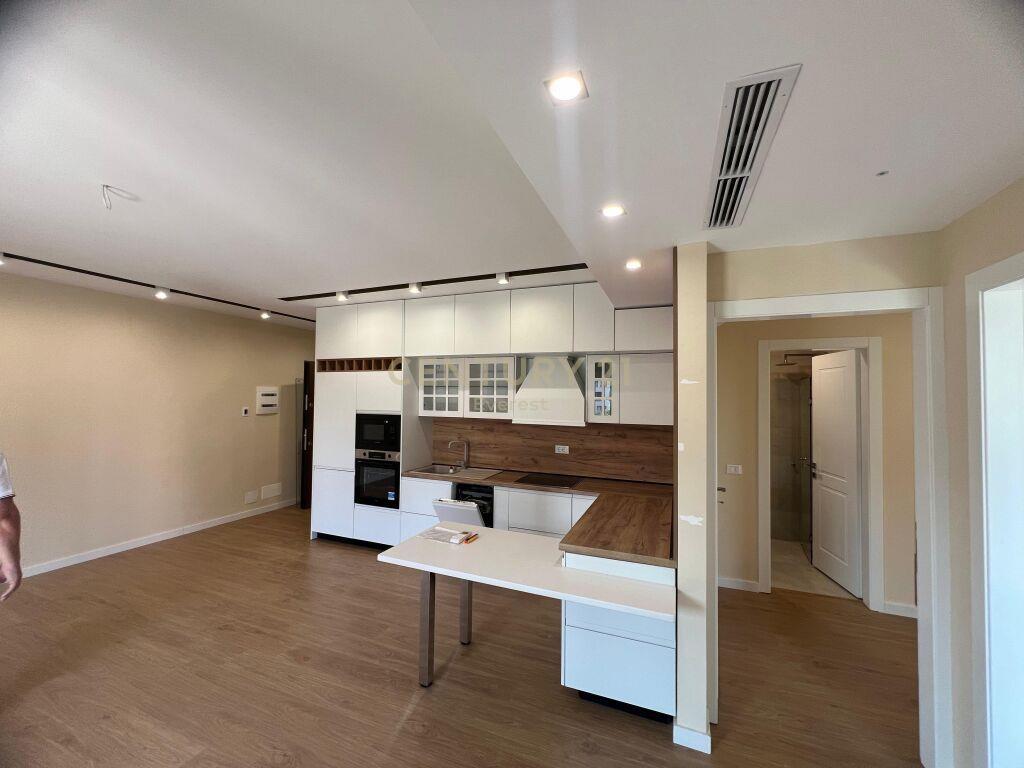 Qira Apartament 2+1+1+Parkim Shkolla e Kuqe €850