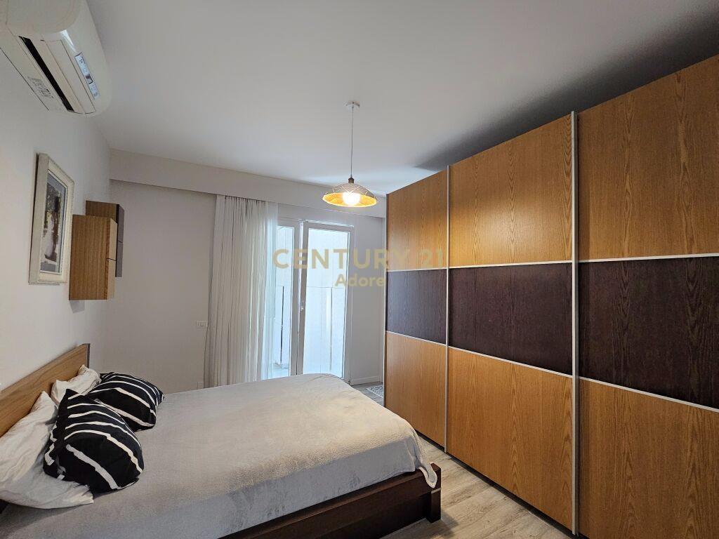 Qira Apartament 3+1+2+Parkim Liqeni i Thate 1200 €