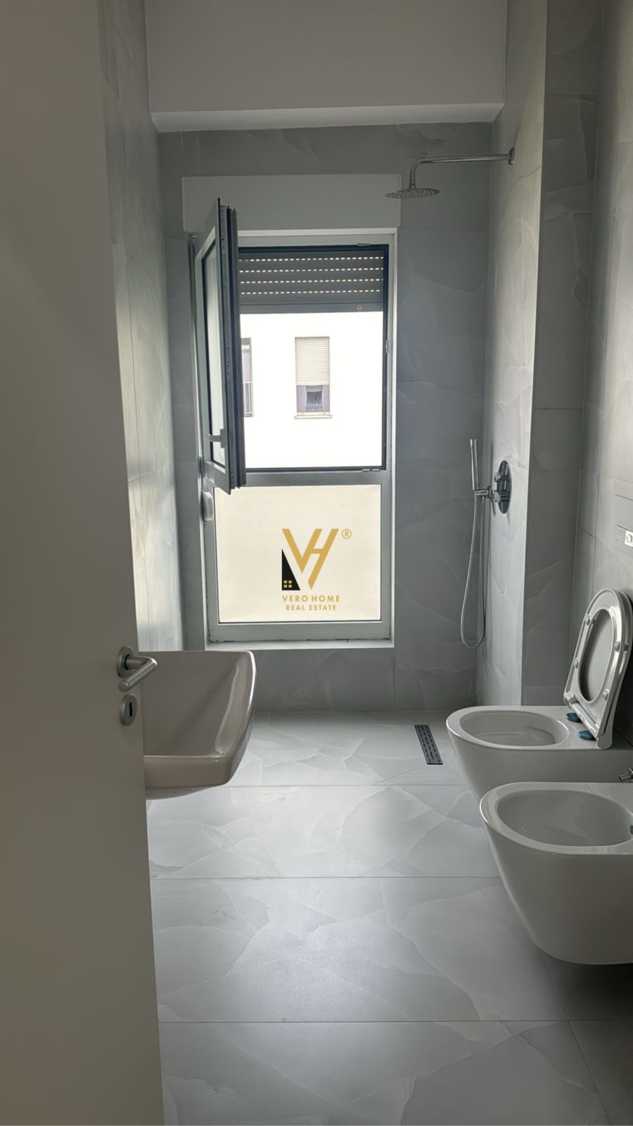 ZYRE TE ALI DEMI 400 EURO