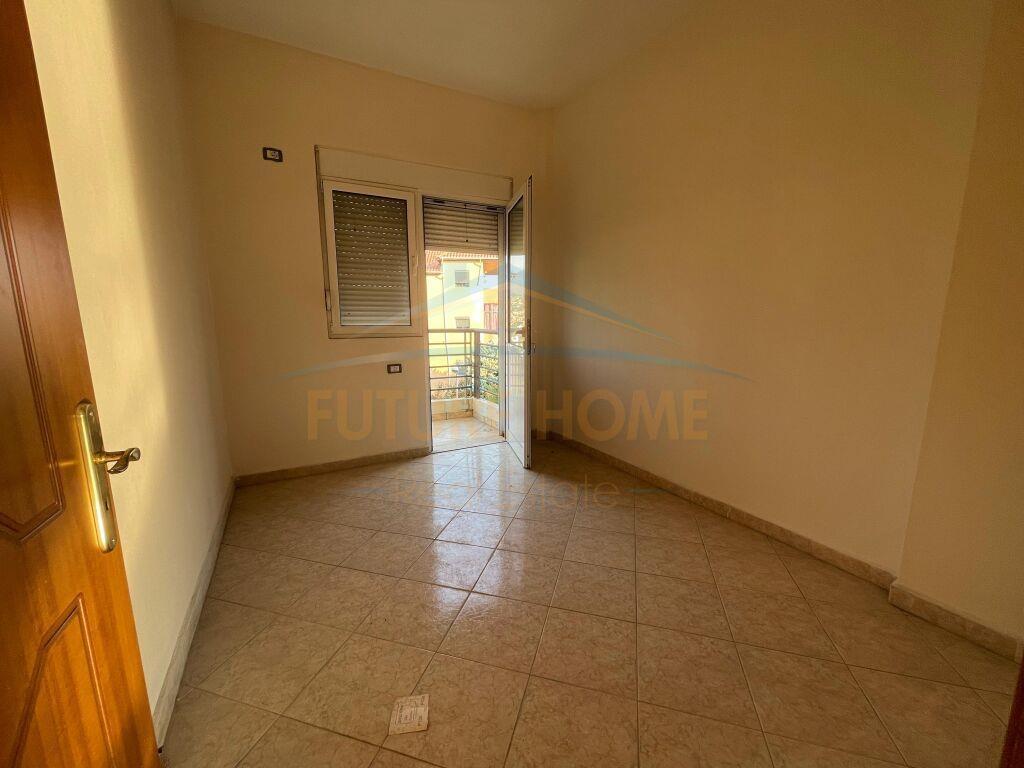 Shitet, Apartament 3+1+Post Parkimi, Shkozë, Tiranë