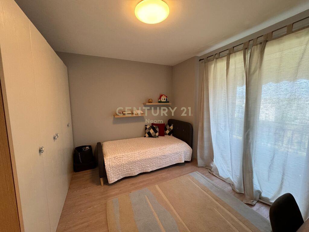 SHESIM APARTAMENT MODERN 2+1+POST PARKIMI TEK LIQENI I THATË