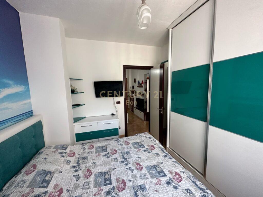 SHESIM APARTAMENT 1+1 NE DURRES PRANE UJSJELLES KANALIZIME!