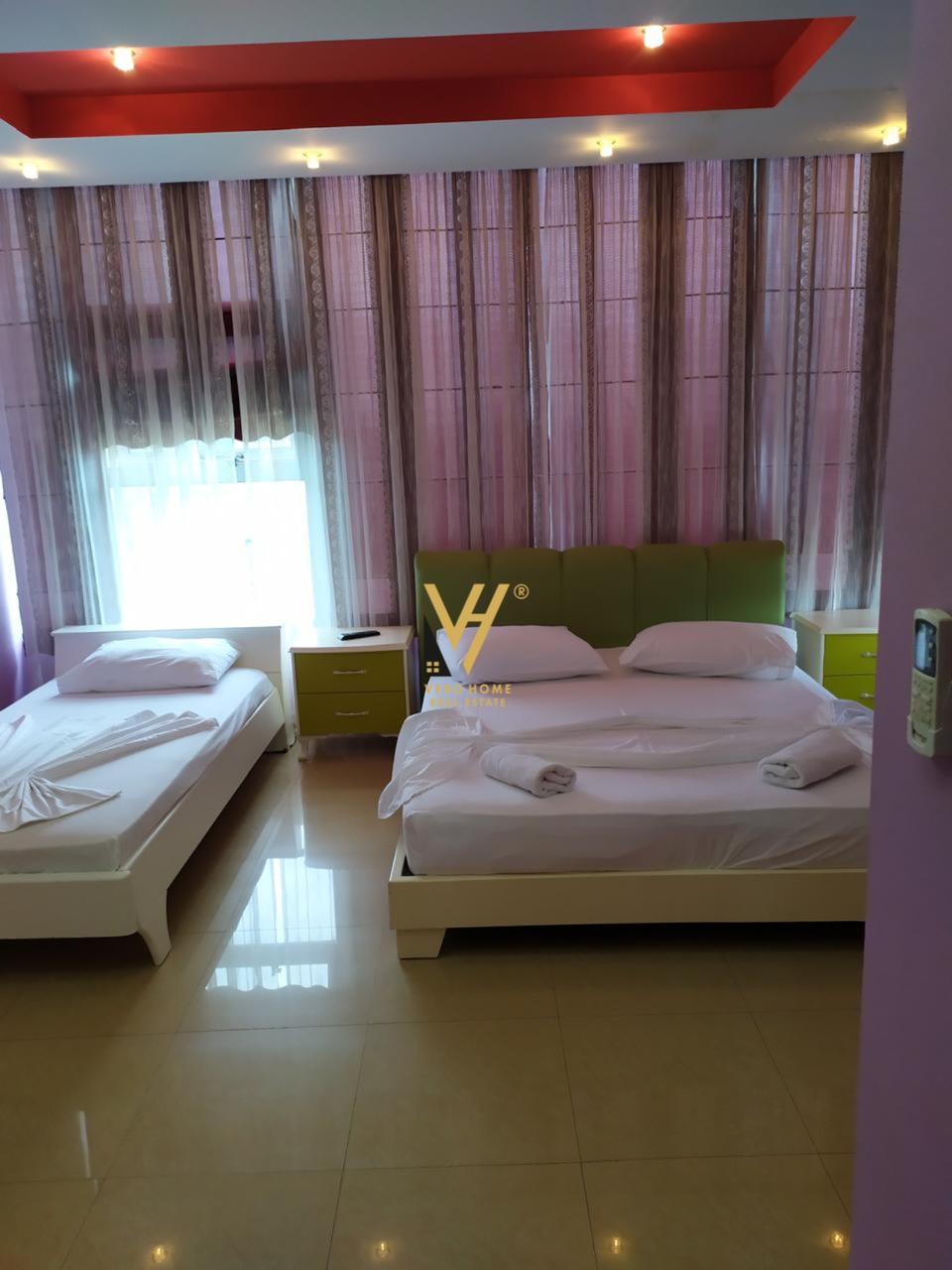 HOTEL TRE KATESHE EDHE TRUALL NE LEZHE 470.000EURO