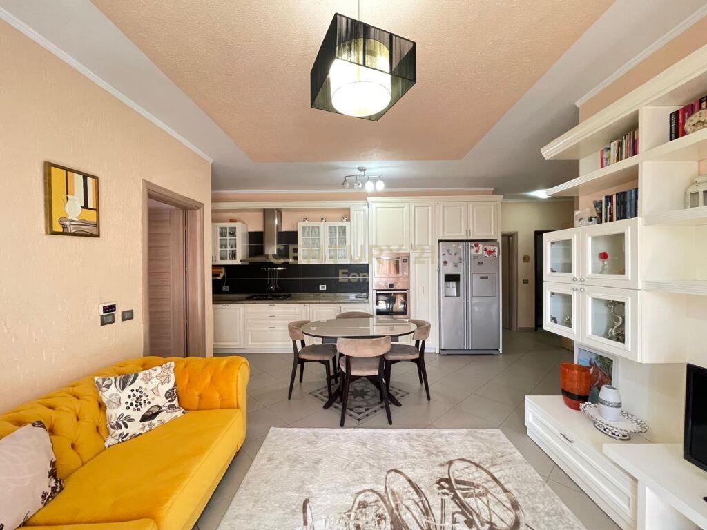 Jepet me Qira Apartament 3+1+2 te Kopeshti ” Sotir Noka , “D