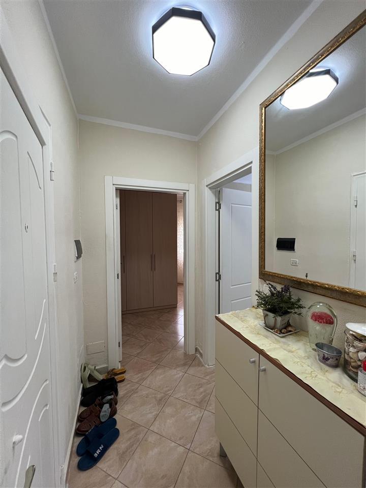 SHITET APARTAMENT 1+1 200M NGA DETI NE GOLEM!