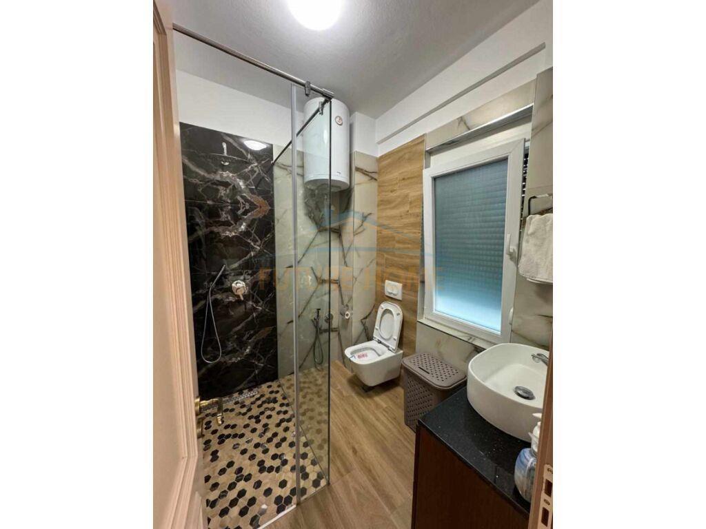 Shitje, Apartament 2+1+2, Rruga Gjin Gjergji, prane rezidenc