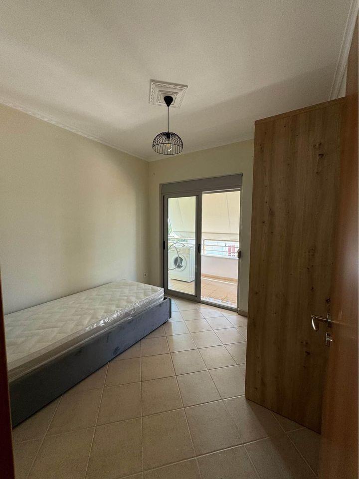 Shtepi 3+1+2 me qera