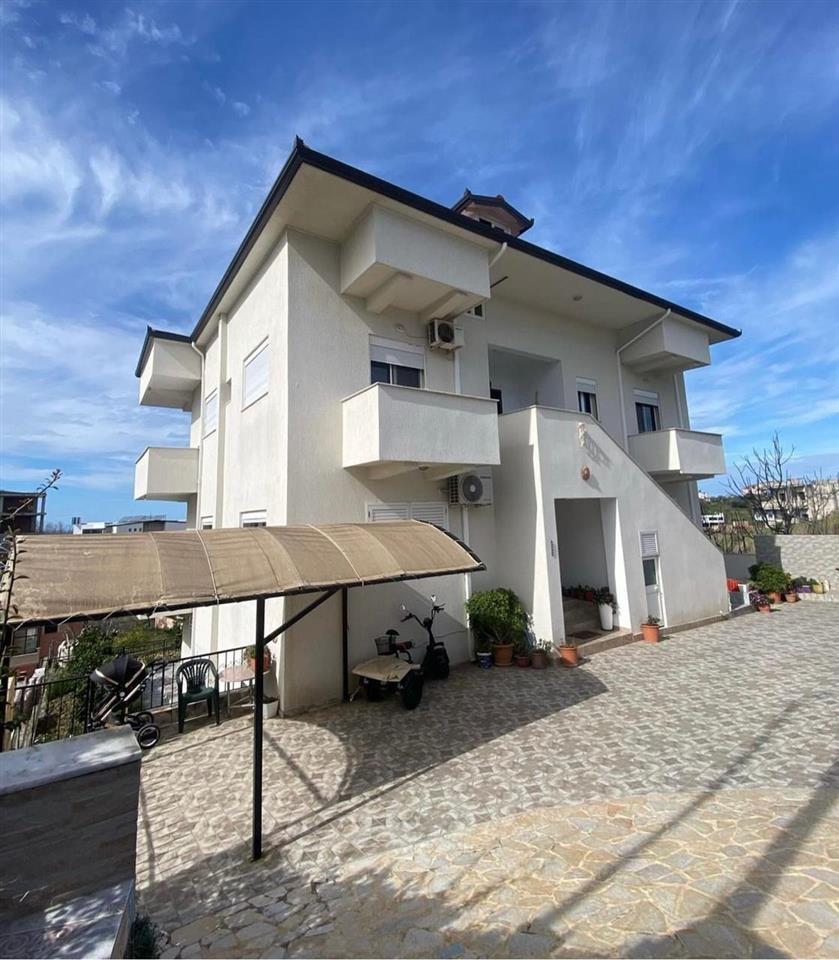 Shitet vile 3 kateshe