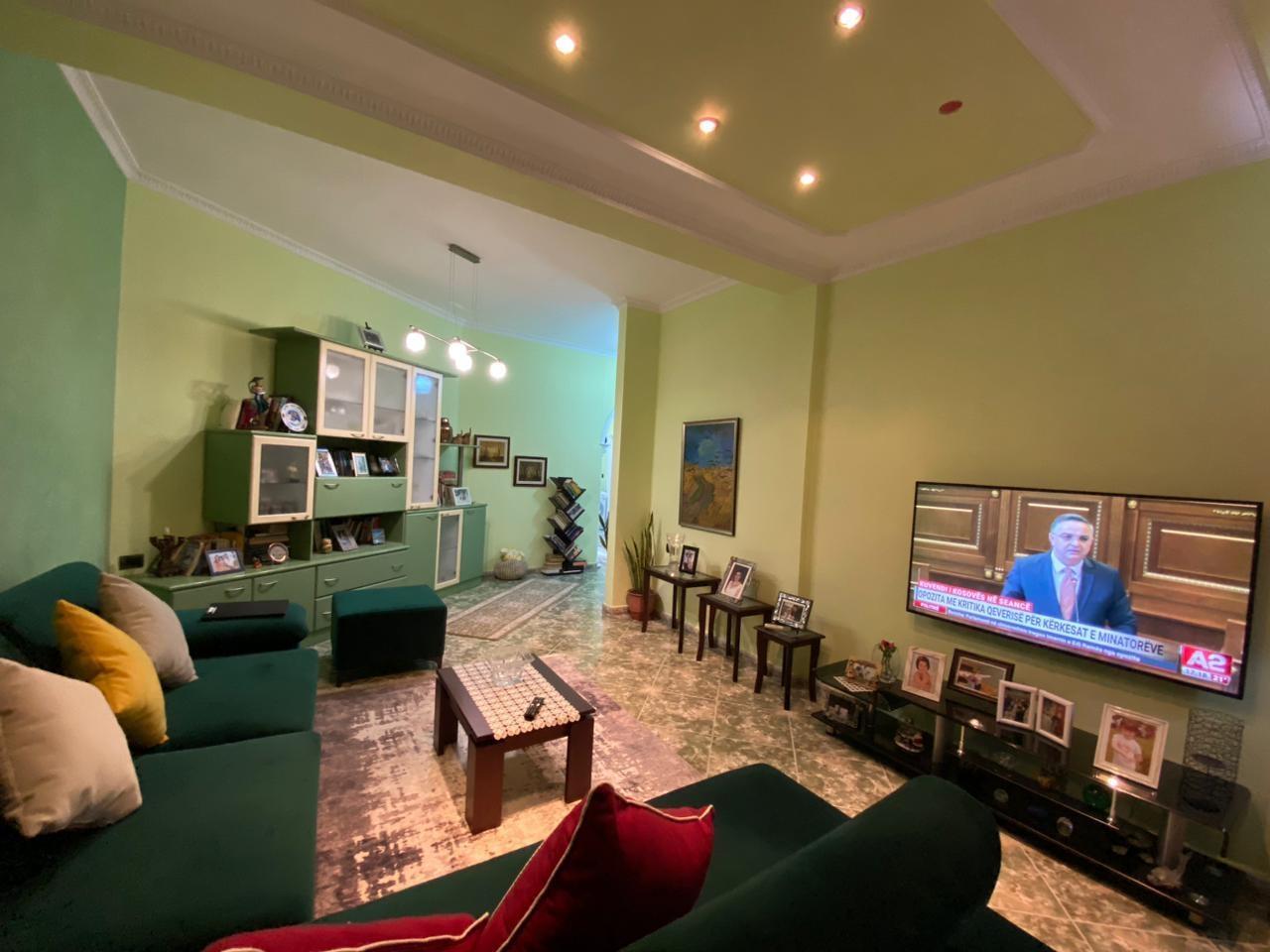 JAPIM ME QIRA APARTAMENT 2+1 NE MYSLYM SHYR