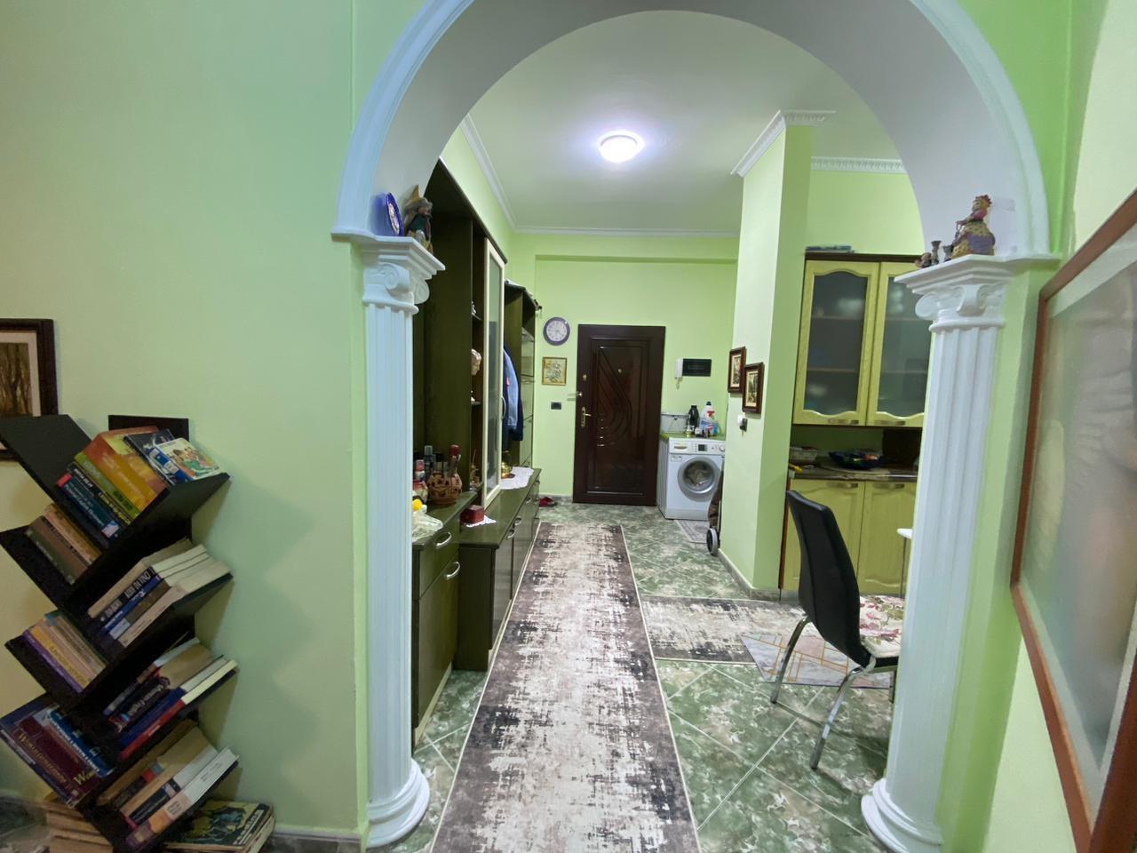 JAPIM ME QIRA APARTAMENT 2+1 NE MYSLYM SHYR