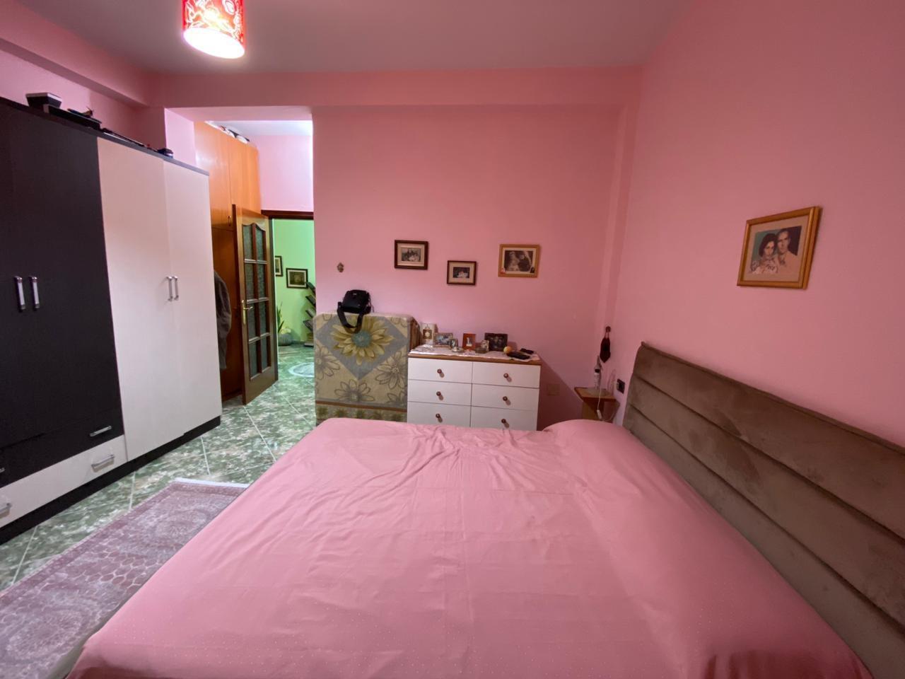 JAPIM ME QIRA APARTAMENT 2+1 NE MYSLYM SHYR