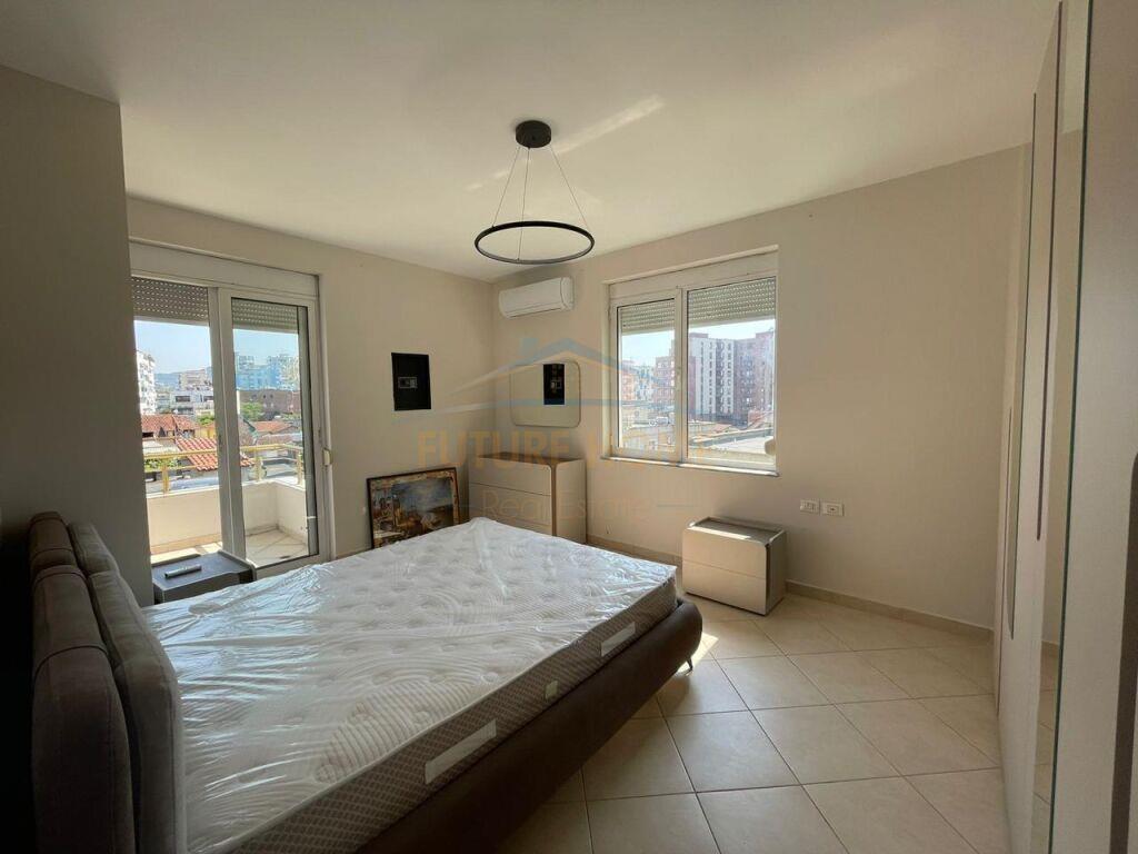 Qera, Apartament 2+1+2 Rruga e kavajes