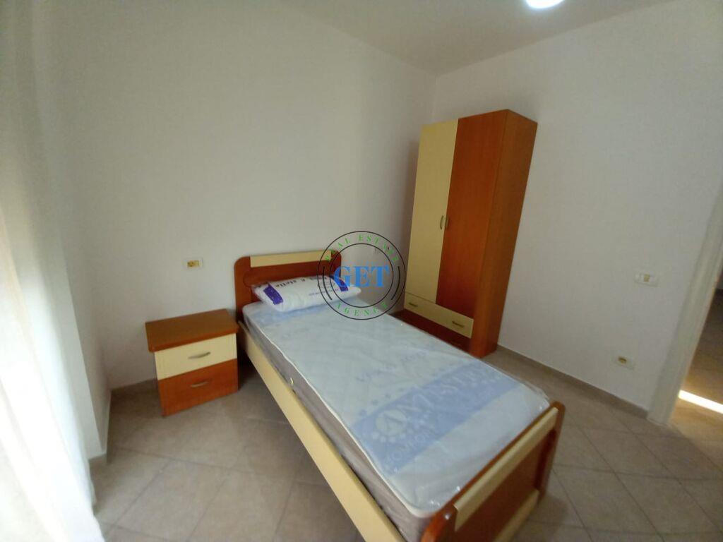 Qira, Apartament 3+1, UKD, Durres.