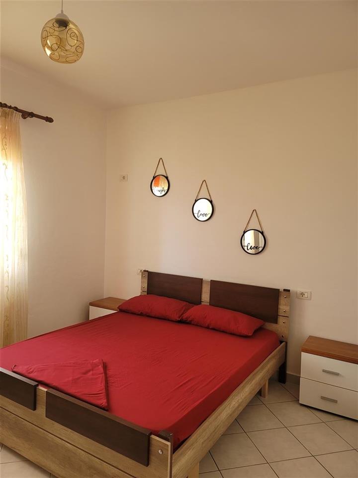 Jepet me qera per muajin Korrik apartament ne Orikum
