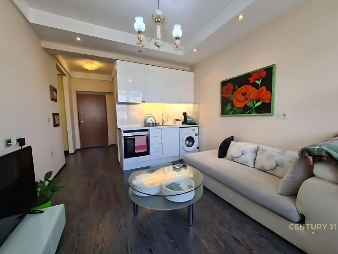 Qira Apartament 1+1+1 Rruga e Elbasanit 550 €