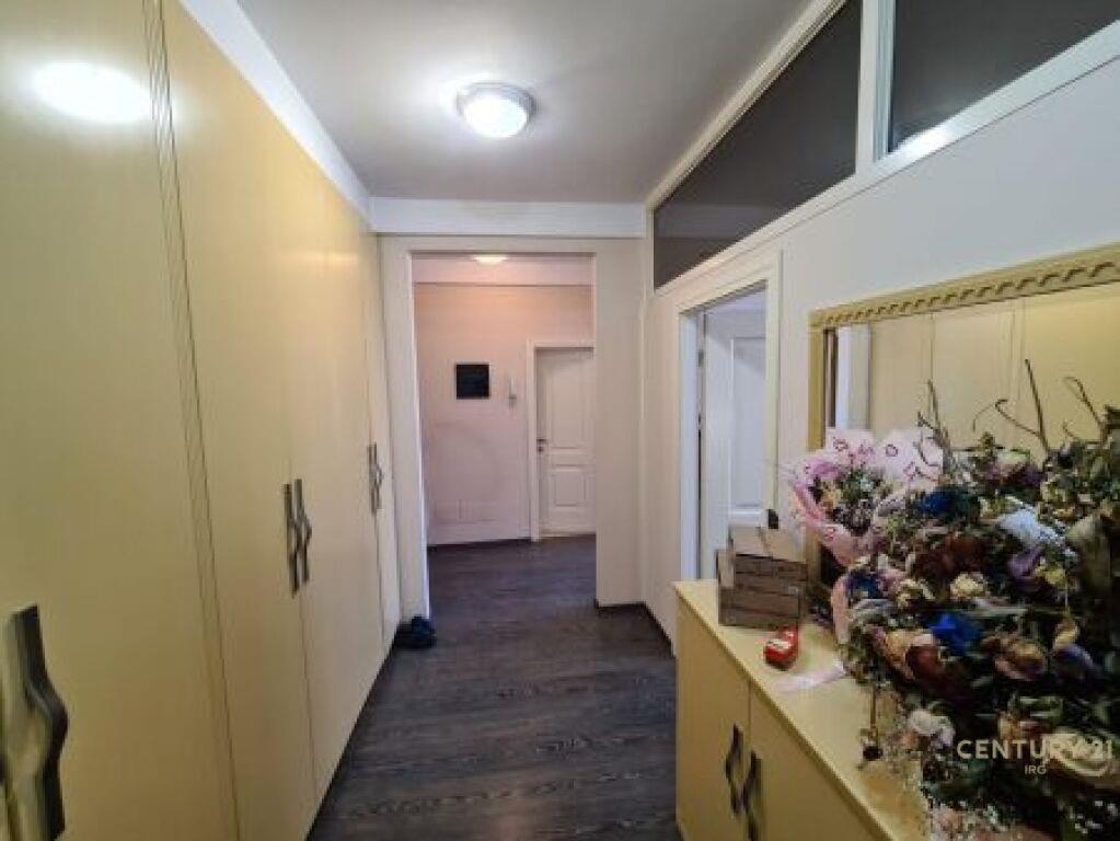 Qira Apartament 1+1+1 Rruga e Elbasanit 550 €