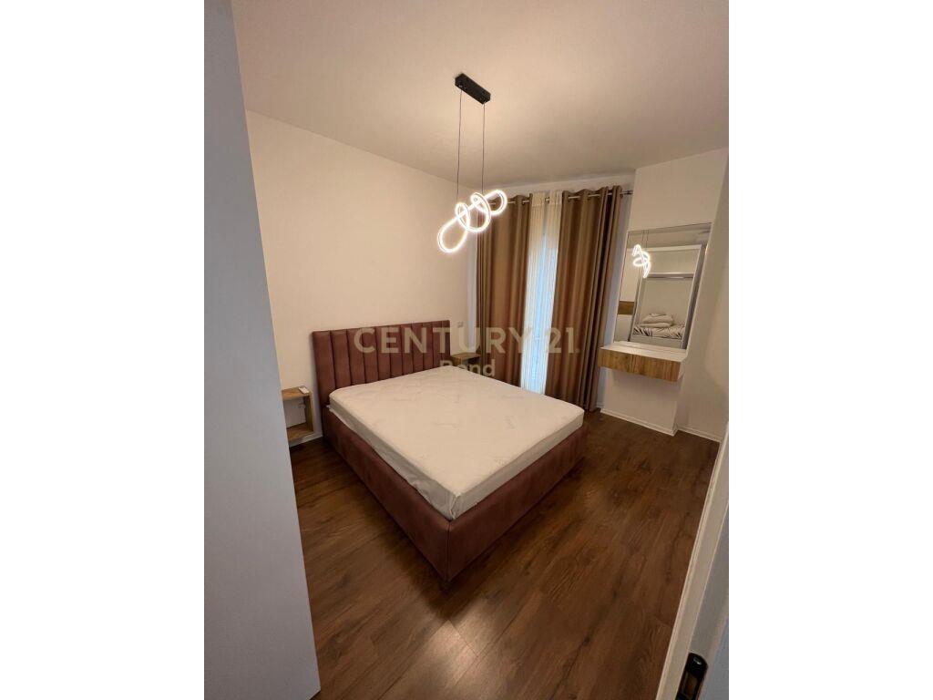 Shitet Apartament 1+1 170,000 € bond100055